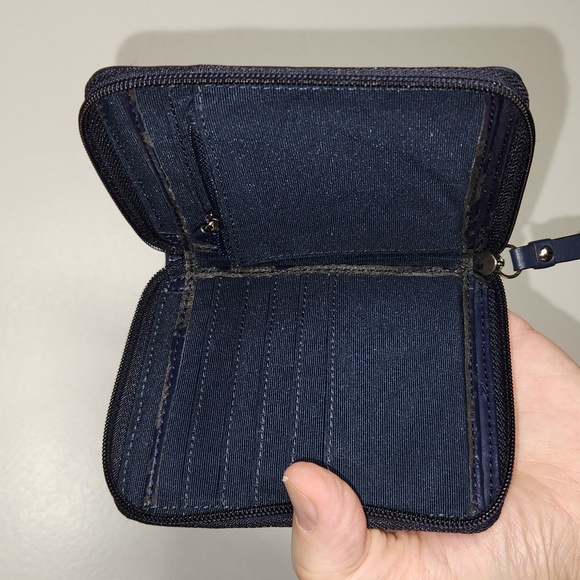 Coach cream and Navy mini wallet. Pre loved item sold as is - Picture 2 of 3